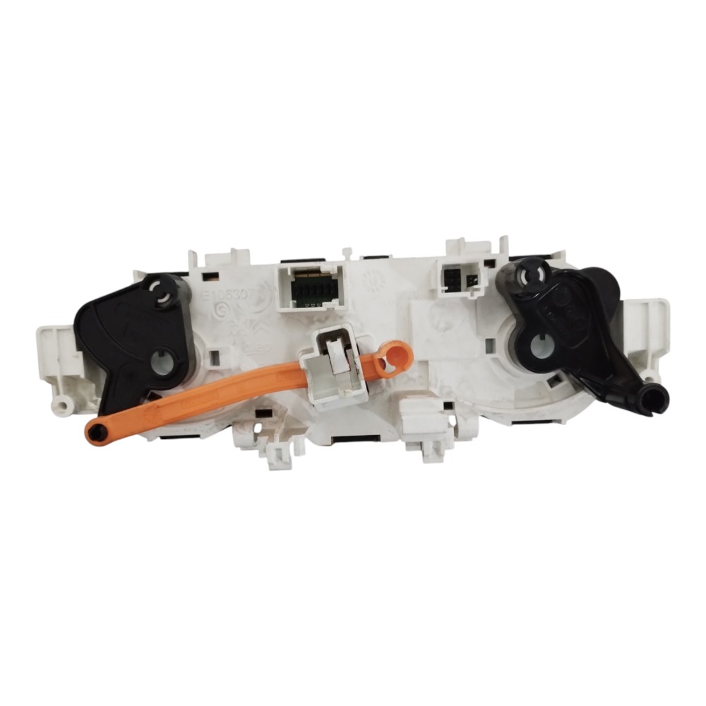 Comando Ar Condicionado Peugeot 208. 4