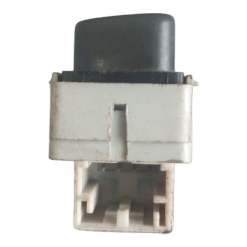 Botao Vidro Elétrico Traseiro Direito Vw Polo 2003 À 2006. 2
