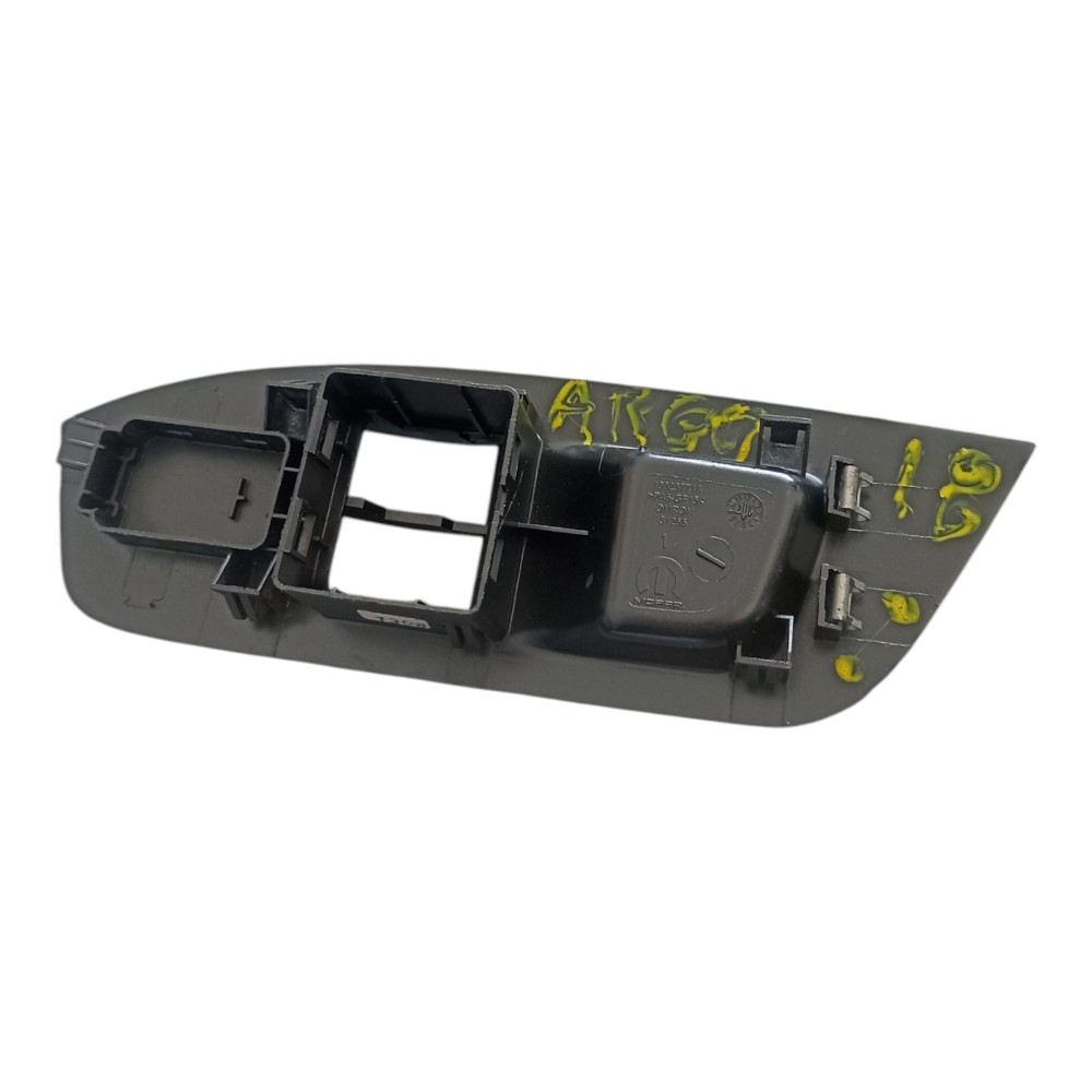 Moldura Comando Botões Fiat Argo 2016 À 2019. 2