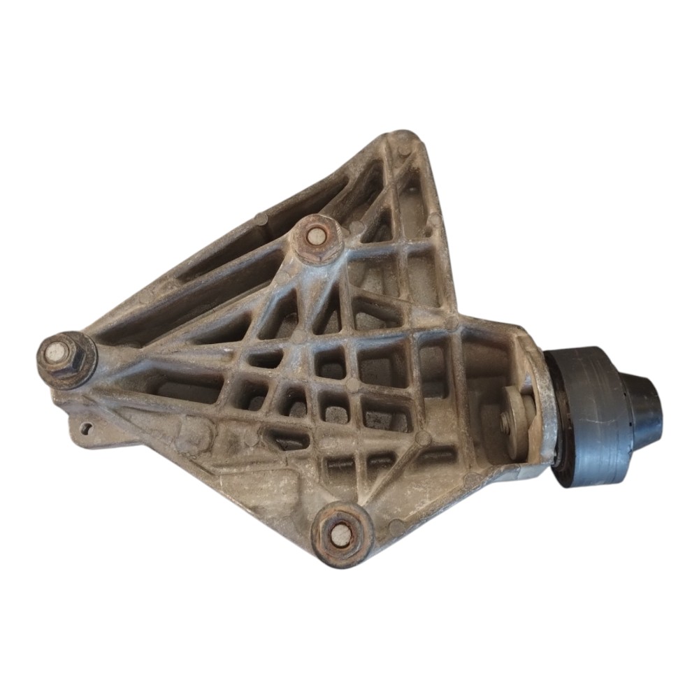 Suporte Compressor Nissan March 2011 À 2016. 5