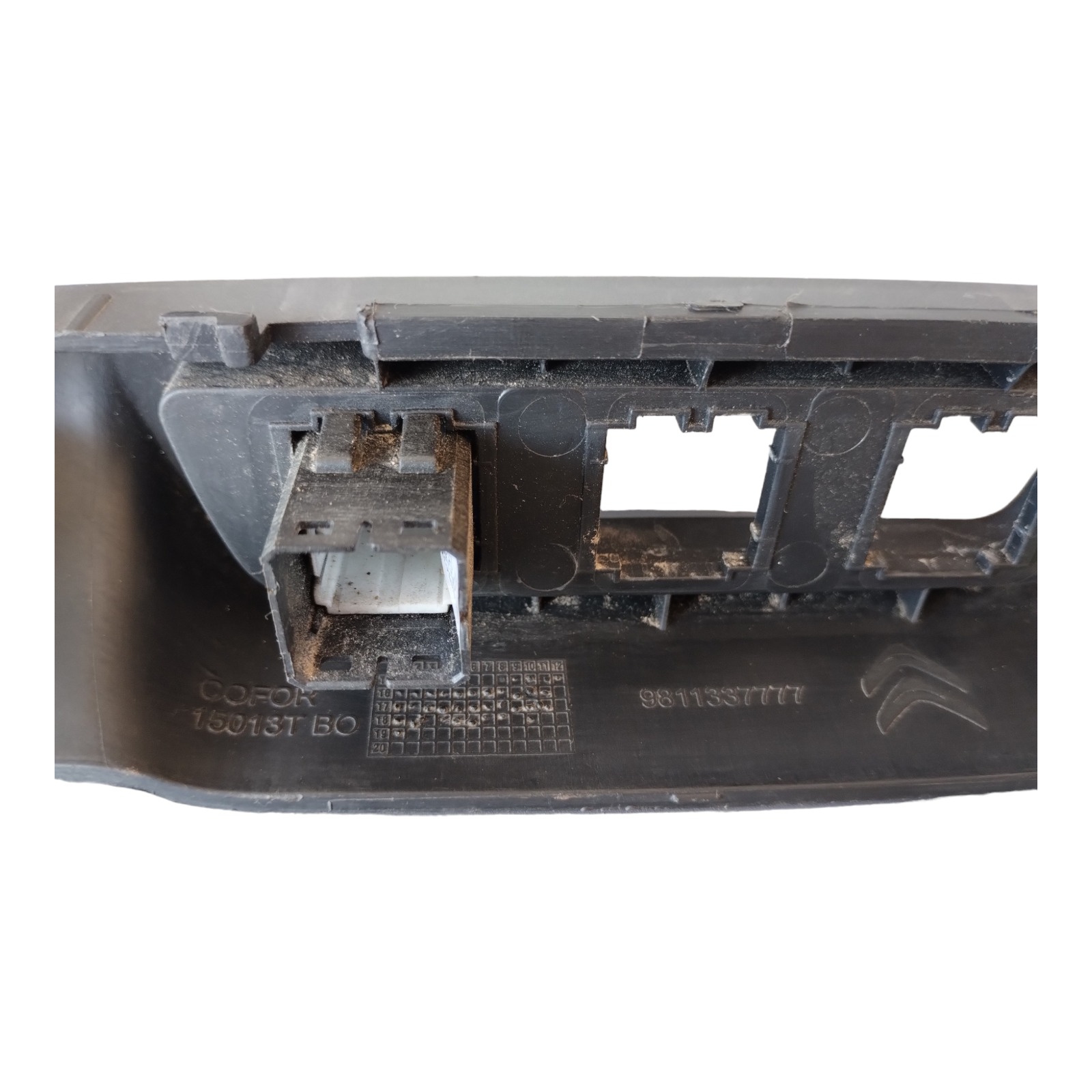 Moldura Painel Central Ar Condicionado Citroen C3 Aircross. 2