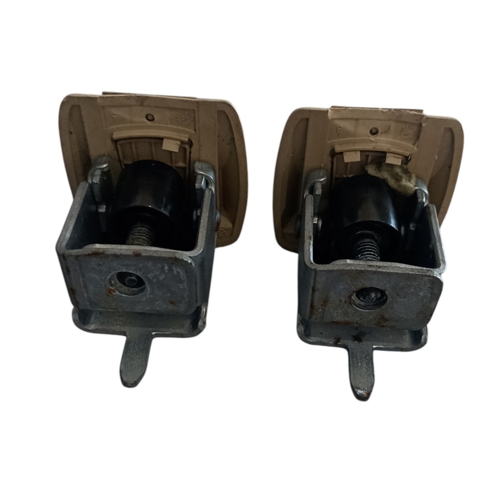 Trava Assento Criança Bmw 318i 320i 2008 Á 2012. 2