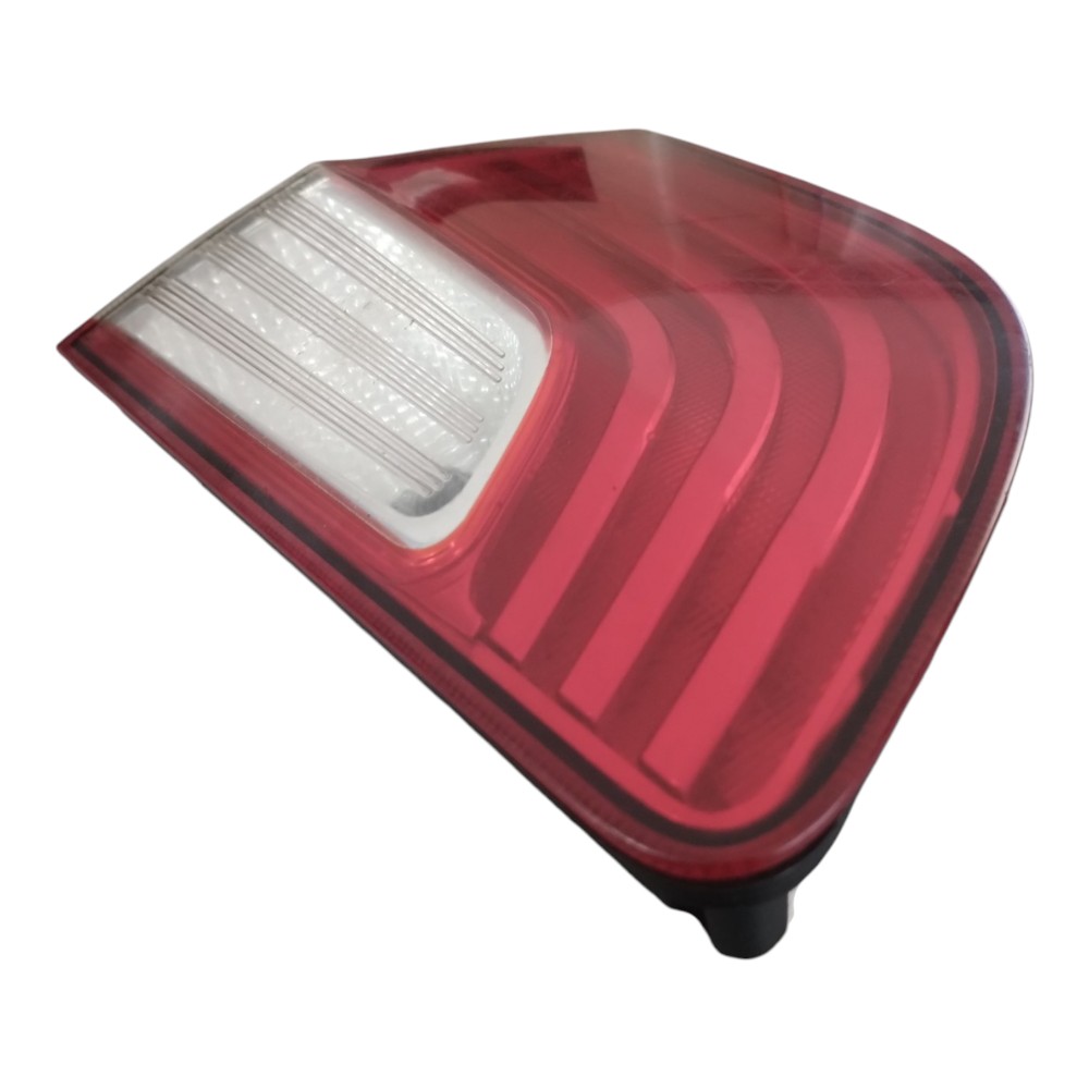 Lanterna Tampa Traseira Direita Fiat Grand Siena 2012 À 2021 Direito/passageiro Vermelho 4