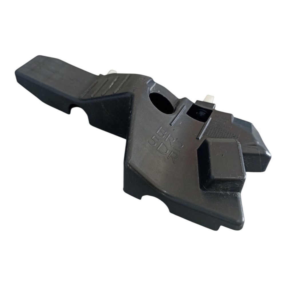 Suporte Para-choque Dianteiro Lado Esq. Hyundai Hb20 20/25. 4