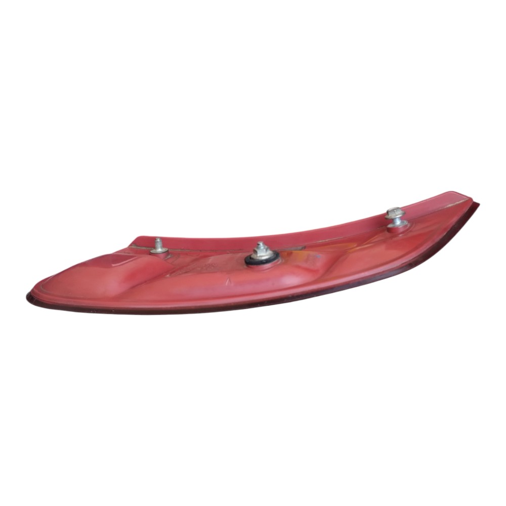 Lanterna Tampa Traseira Direita Fiat Siena 2005 A 2012. Direito/passageiro Vermelho 5