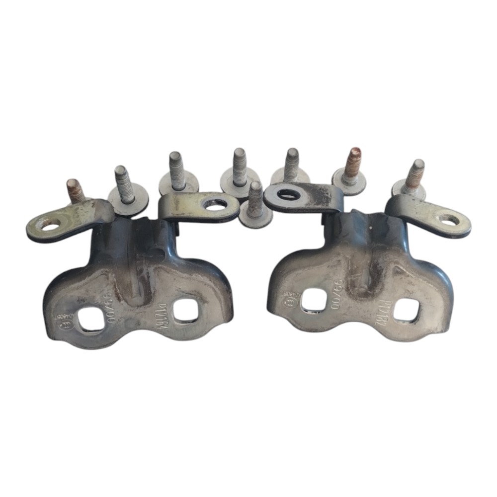 Dobradiça  Porta Tras. Esqu. Gm Prisma E Onix 2013 À 2019. 3