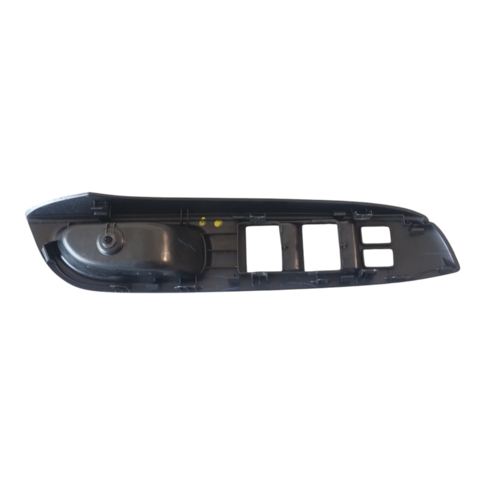 Moldura Comando Diant Esquerda Nissan Versa 2013 À 2019. 3