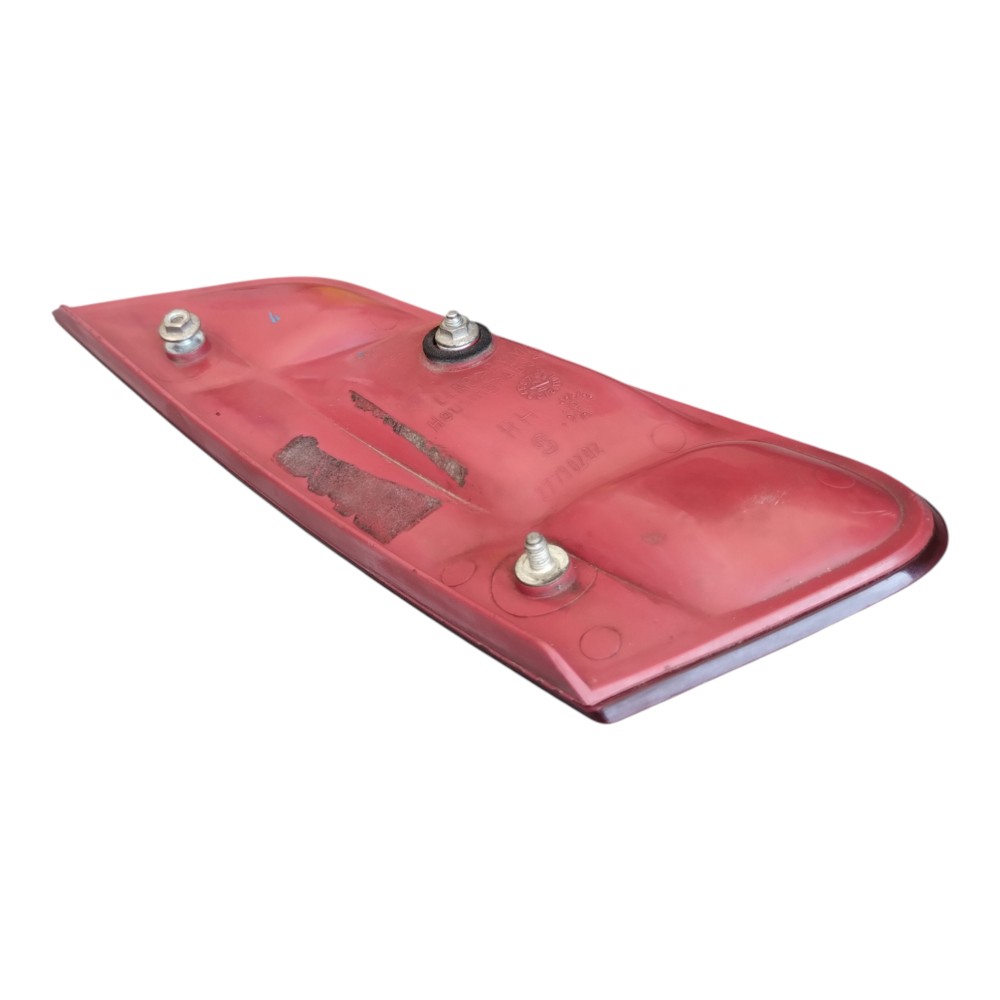 Lanterna Tampa Traseira Direita Fiat Siena 2005 A 2012. Direito/passageiro Vermelho 3