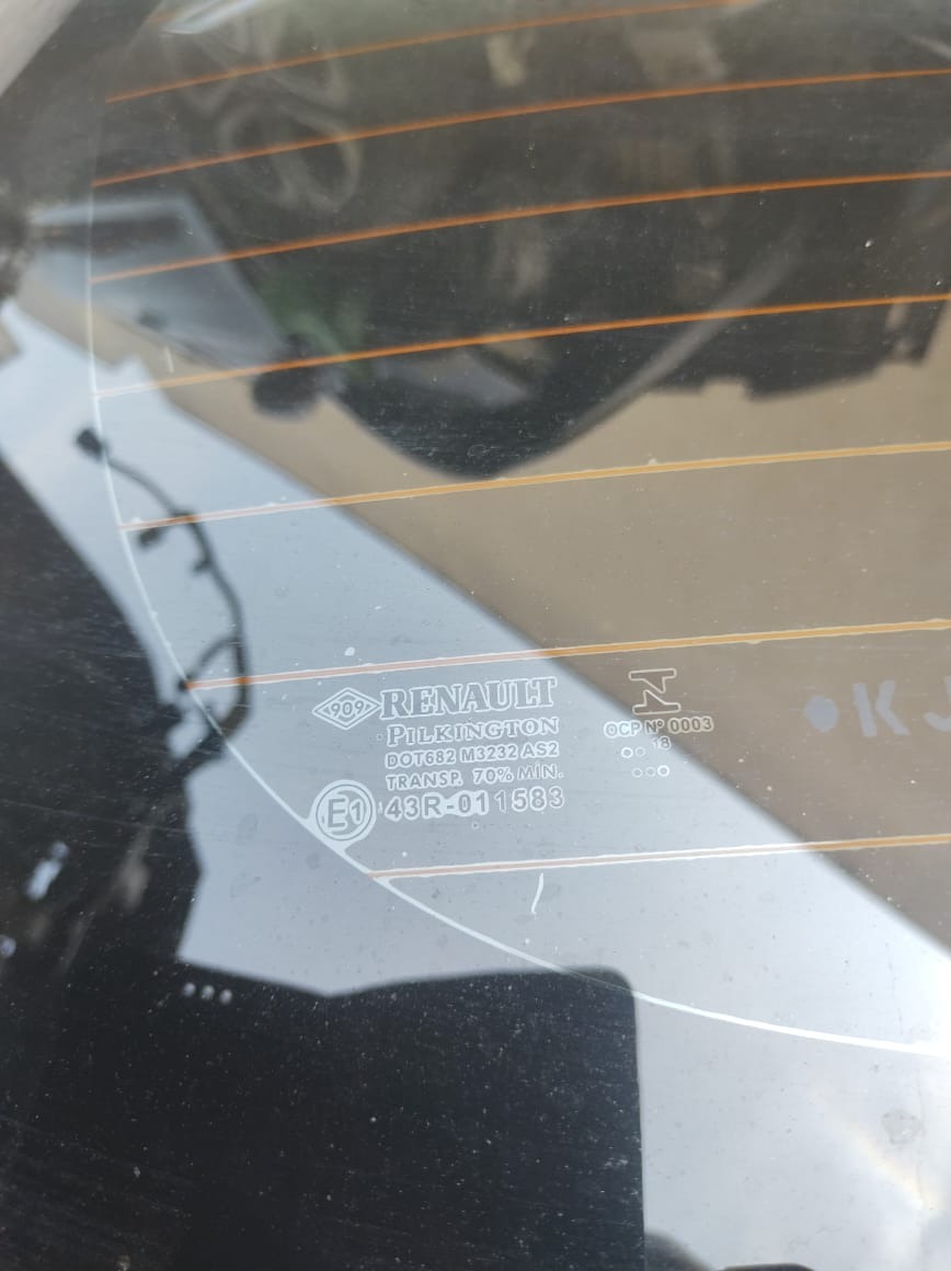 VIDRO VIGIA DA TAMPA DA MALA RENAULT KWID 2018 À 2022. 2