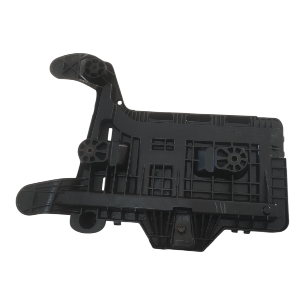 SUPORTE BASE BATERIA VW JETTA E VARIANT 2.5 5CC 20V.  07/12. 1