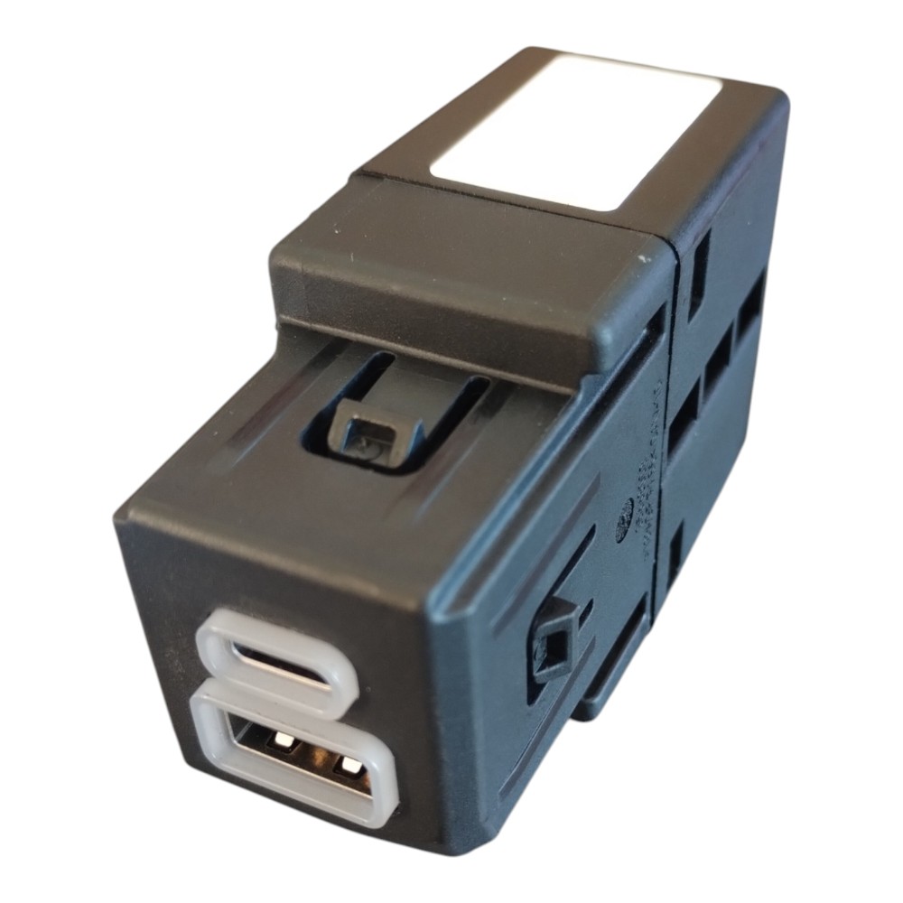 Entrada Usb E Tipo C Compass Commander Pulse Renegade T270. Preto 1