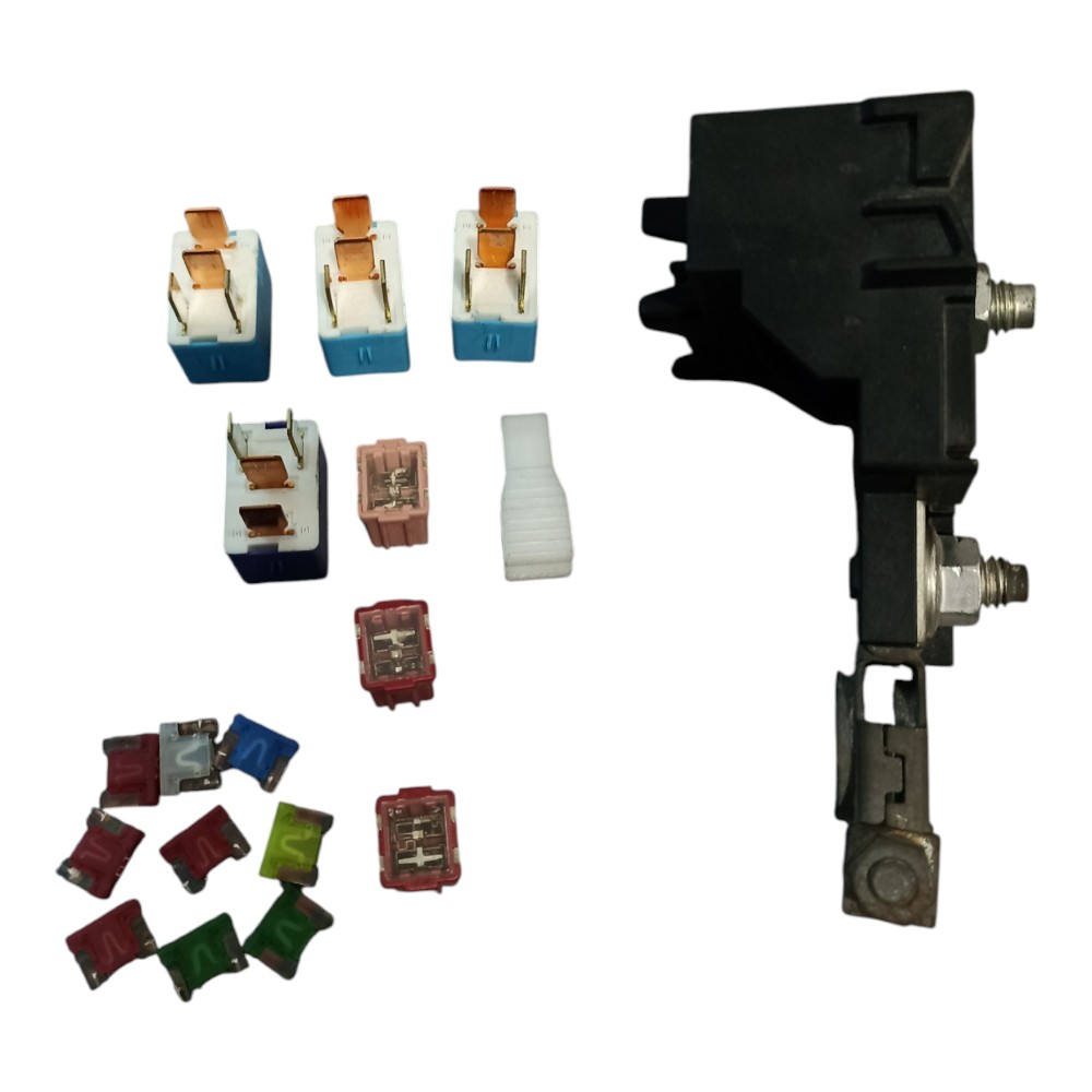 KIT RELE E FUSÍVEIS TOYOTA ETIOS 2013 Á 2015. 3