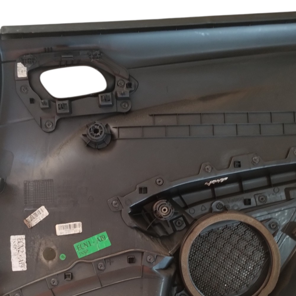 Forro Porta Traseira Direita Peugeot 208 2013 2019. 5