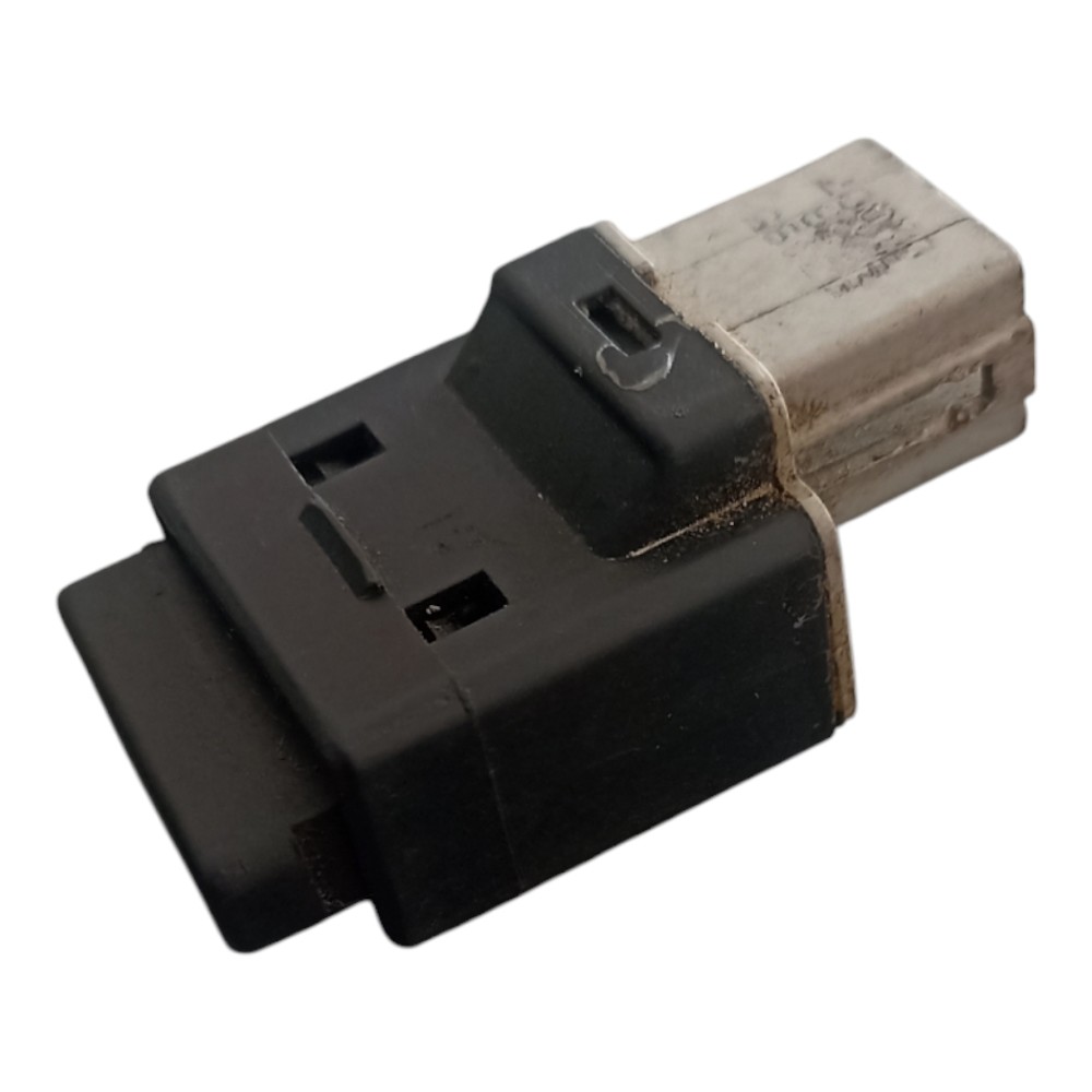Botão Interruptor Trava Porta Traseira Vw Fox 2010 À 2014. 2