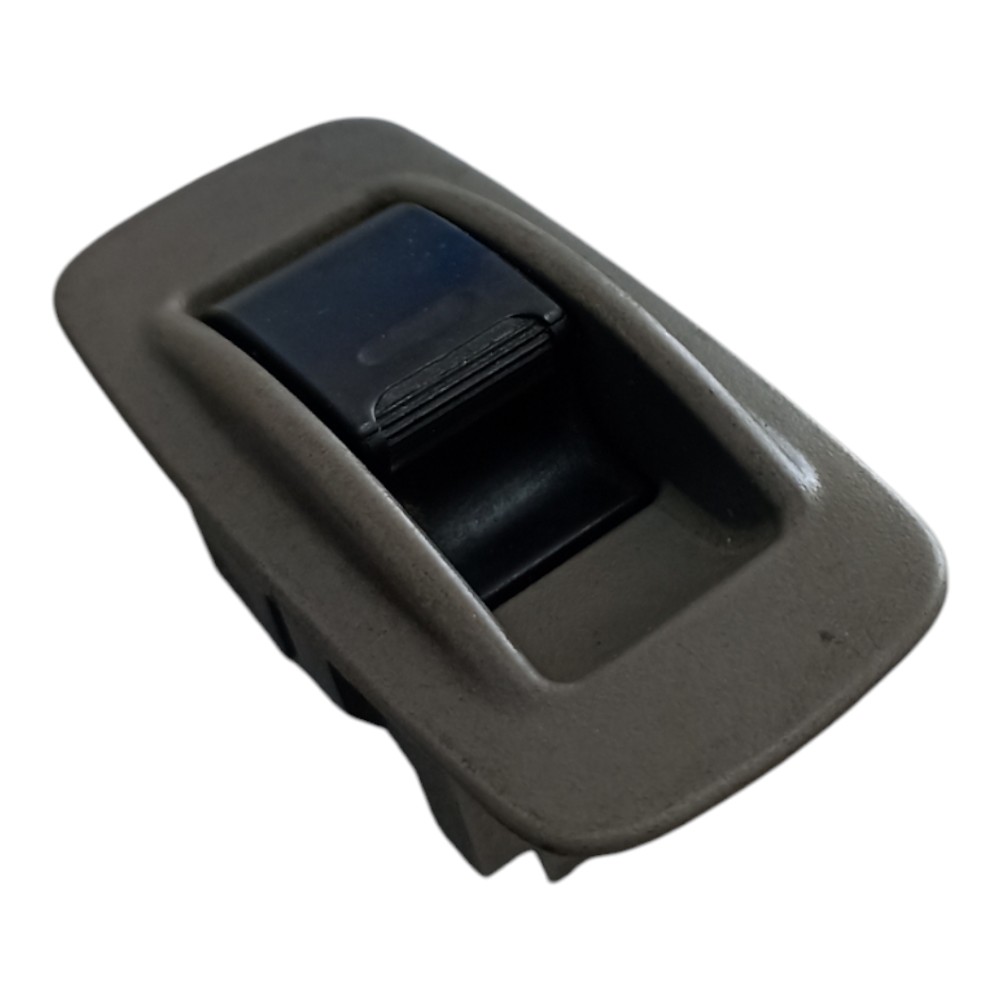 Botão Elev. Porta Tras.esq. Toyota Corolla Fielder 03/08. 3