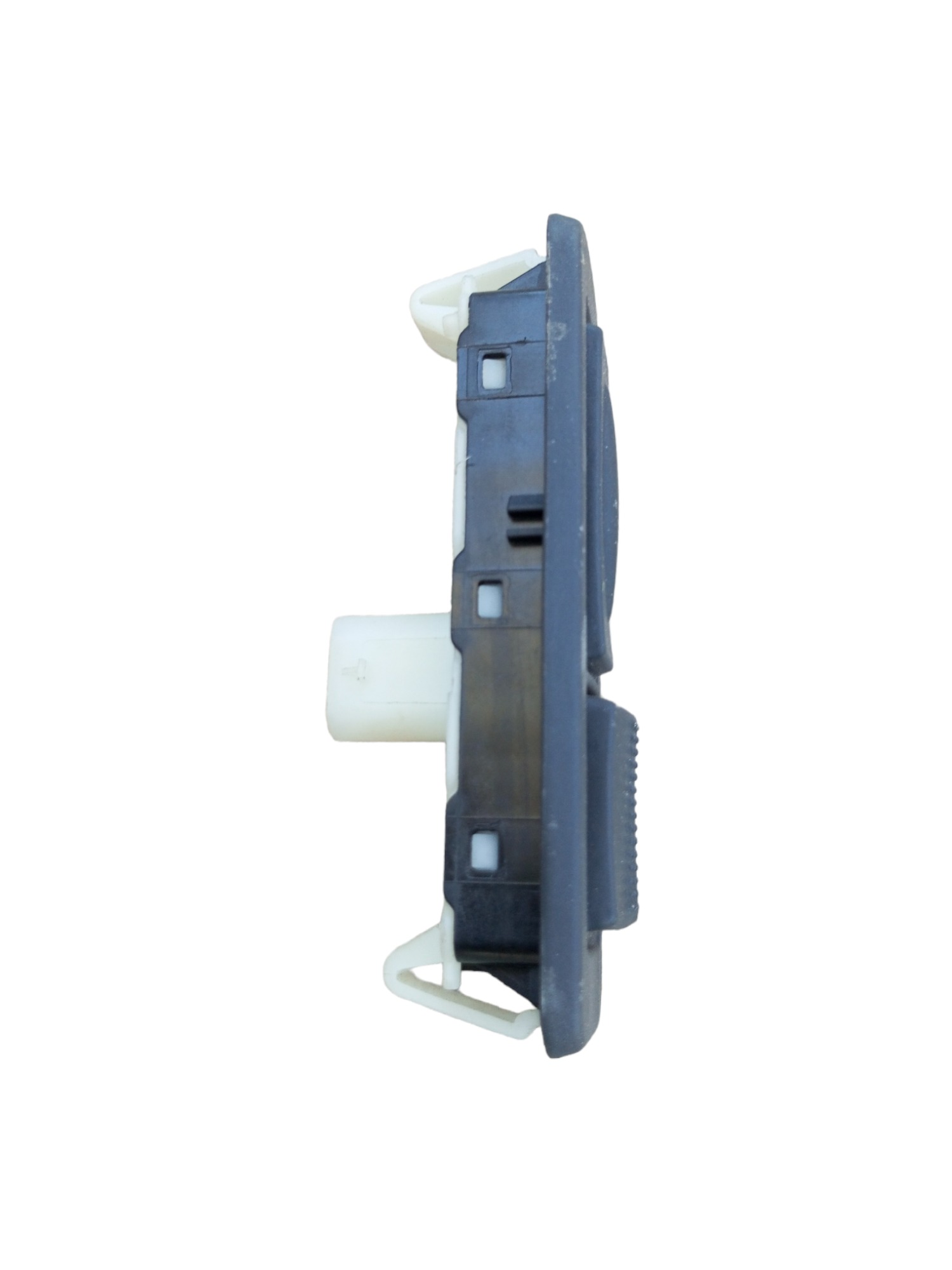 Botão Interruptor Da Tampa Da Mala Fiat Argo. 2