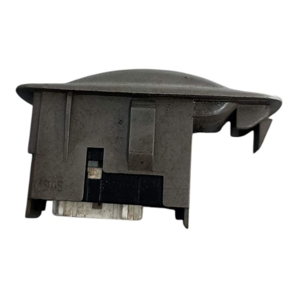 Botão Elev. Porta Tras.direita Toyota Corolla Fielder 03/08. 3