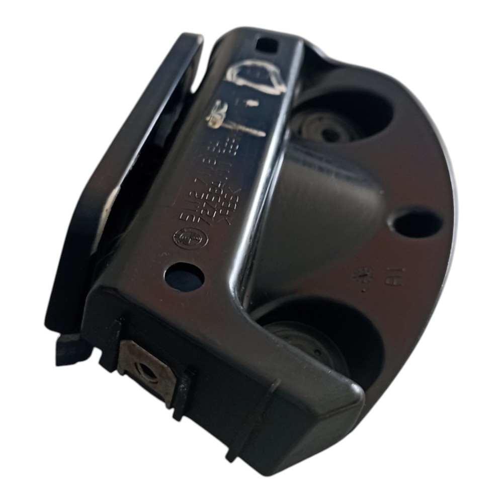 Guia Para-choque Traseiro Direito Bmw 318i 320i 2008 Á 2012. 3