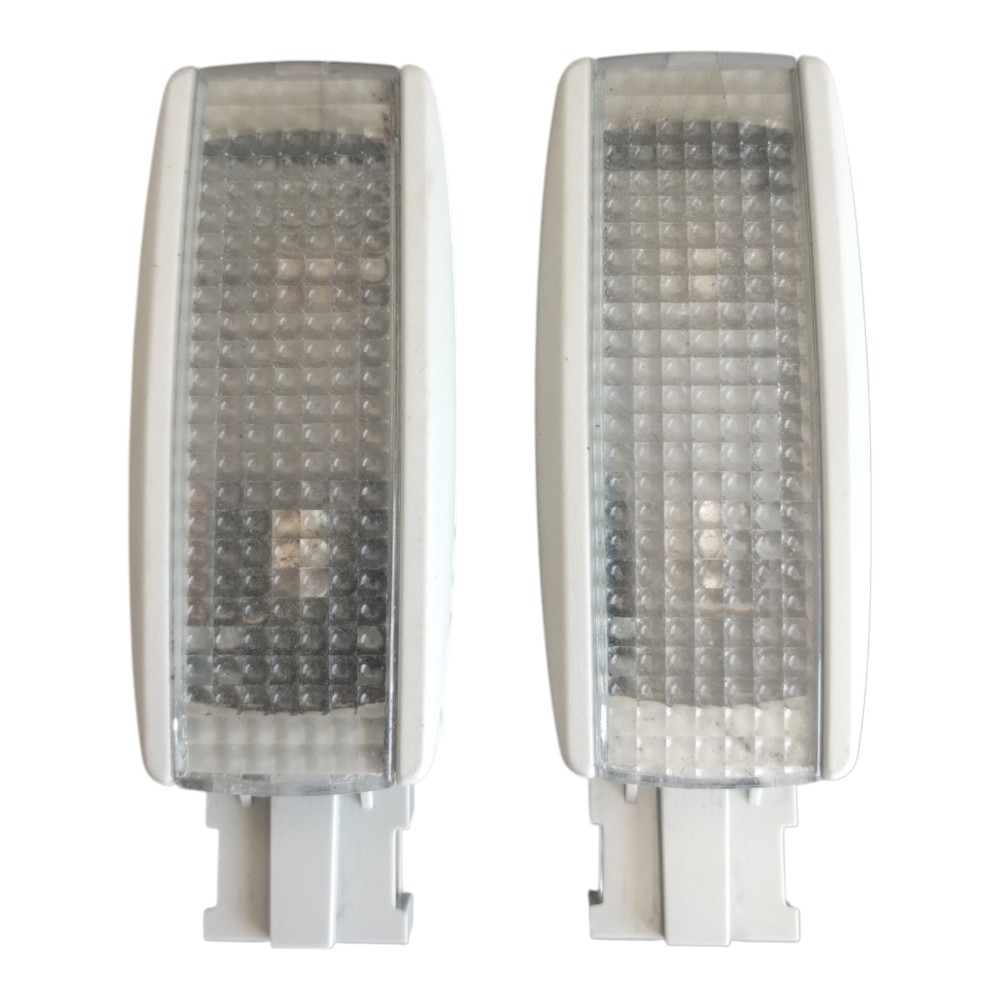 Par Luz De Teto Cortesia Vw Spacefox Fox 2015 Á 2019. 1