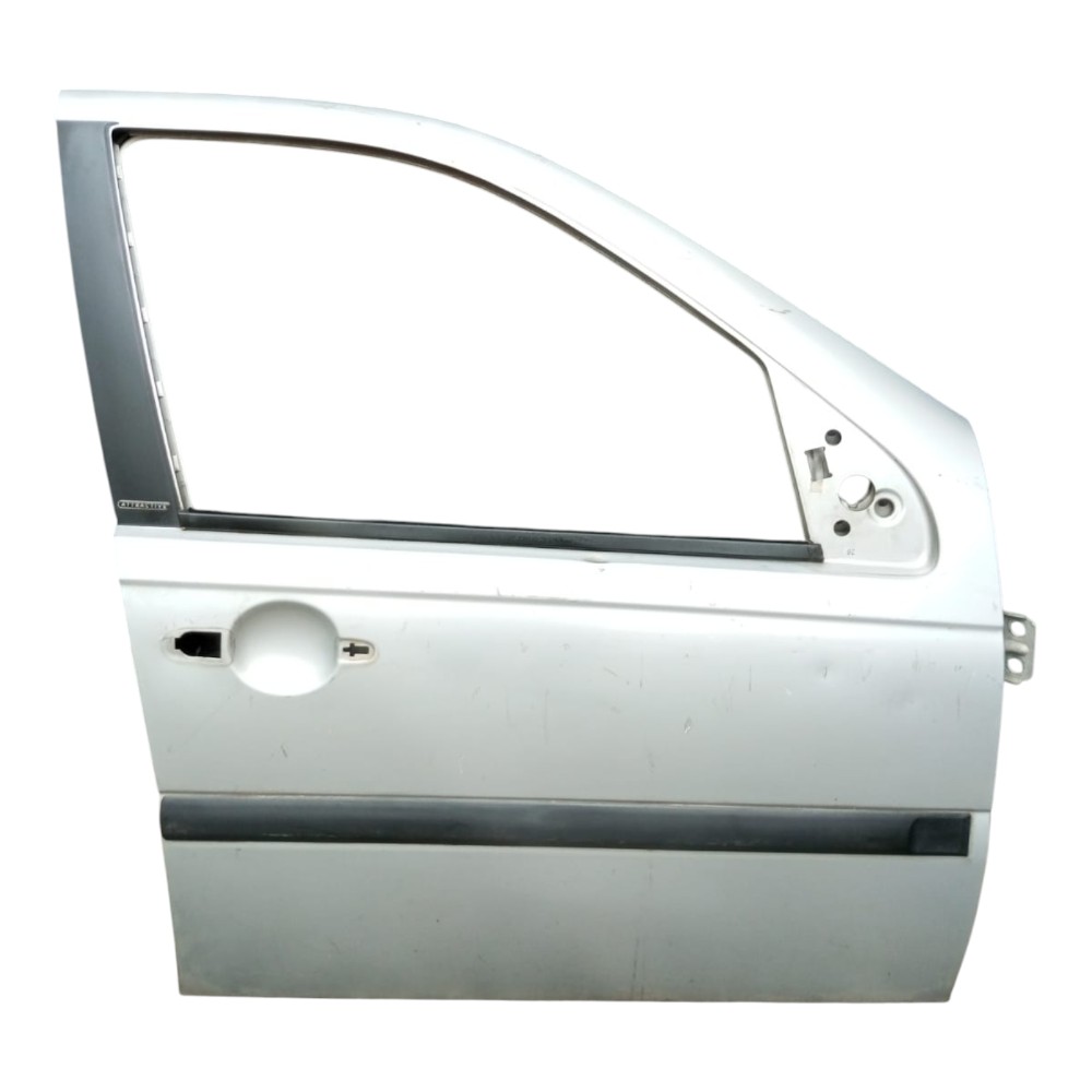 Porta Dianteira Direita Fiat Palio Siena Attractive 08 À 13. Dianteira Direita Prateado 1