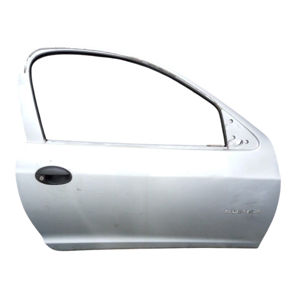 Porta Dianteira Direita Gm Celta Super 2 Portas 2006 À 2016. Dianteira Direita Prateado 1