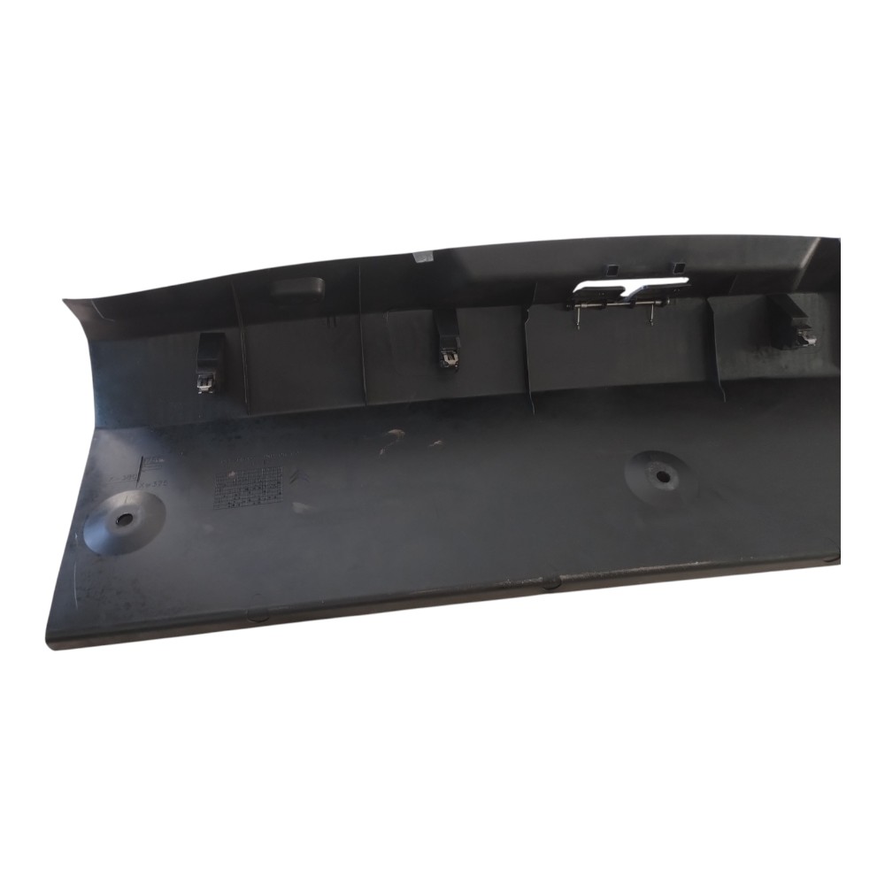 Soleira Interna Porta-malas Citroen C4 Lounge Pallas. Preto 3