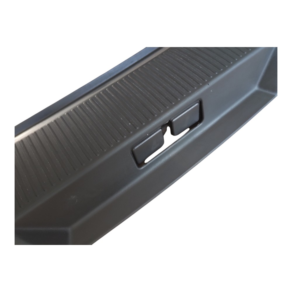 Soleira Interna Porta-malas Citroen C4 Lounge Pallas. Preto 6