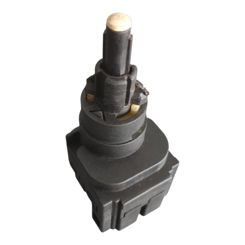 Interruptor Pedal Estacionamento Vw Gol G4 G5 G6 Voyage 1.0. 3