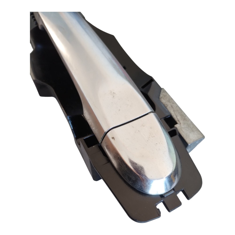 Maçaneta Externa Traseira Esquerda Nissan Versa 2013 à 2019. 9