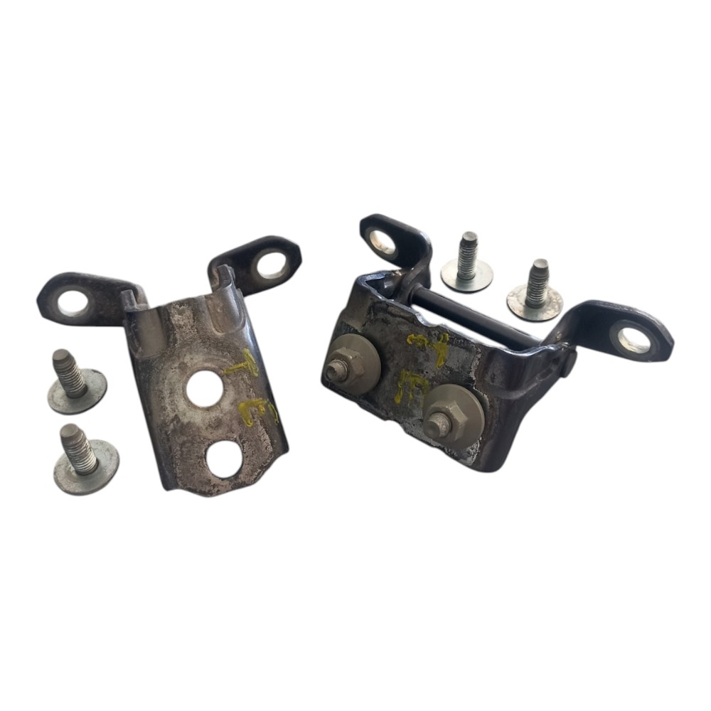 Dobradiça Porta Traseira Esquerda Nissan Versa 2013 À 2019. 1
