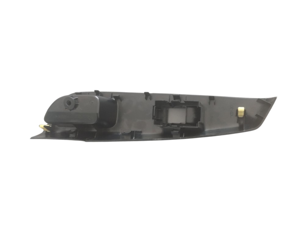 Moldura Botão Vd Diant. Direito Toyota Etios 2012 À 2019. 4