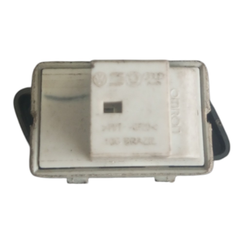 Botao Vidro Elétrico Traseiro Direito Vw Polo 2003 À 2006. 4