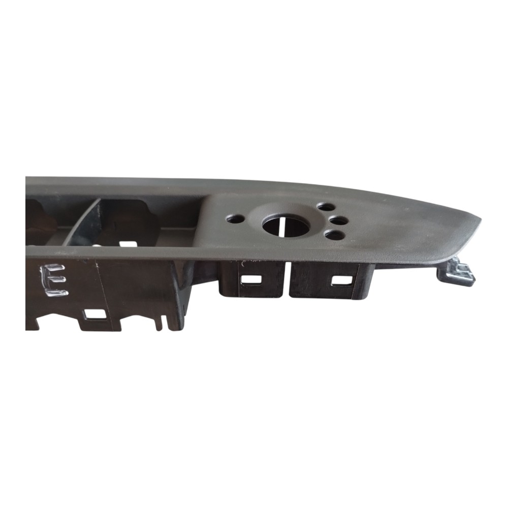 Moldura Botão Comando Dianteiro Esquerdo Jeep Compass 21/26. 6