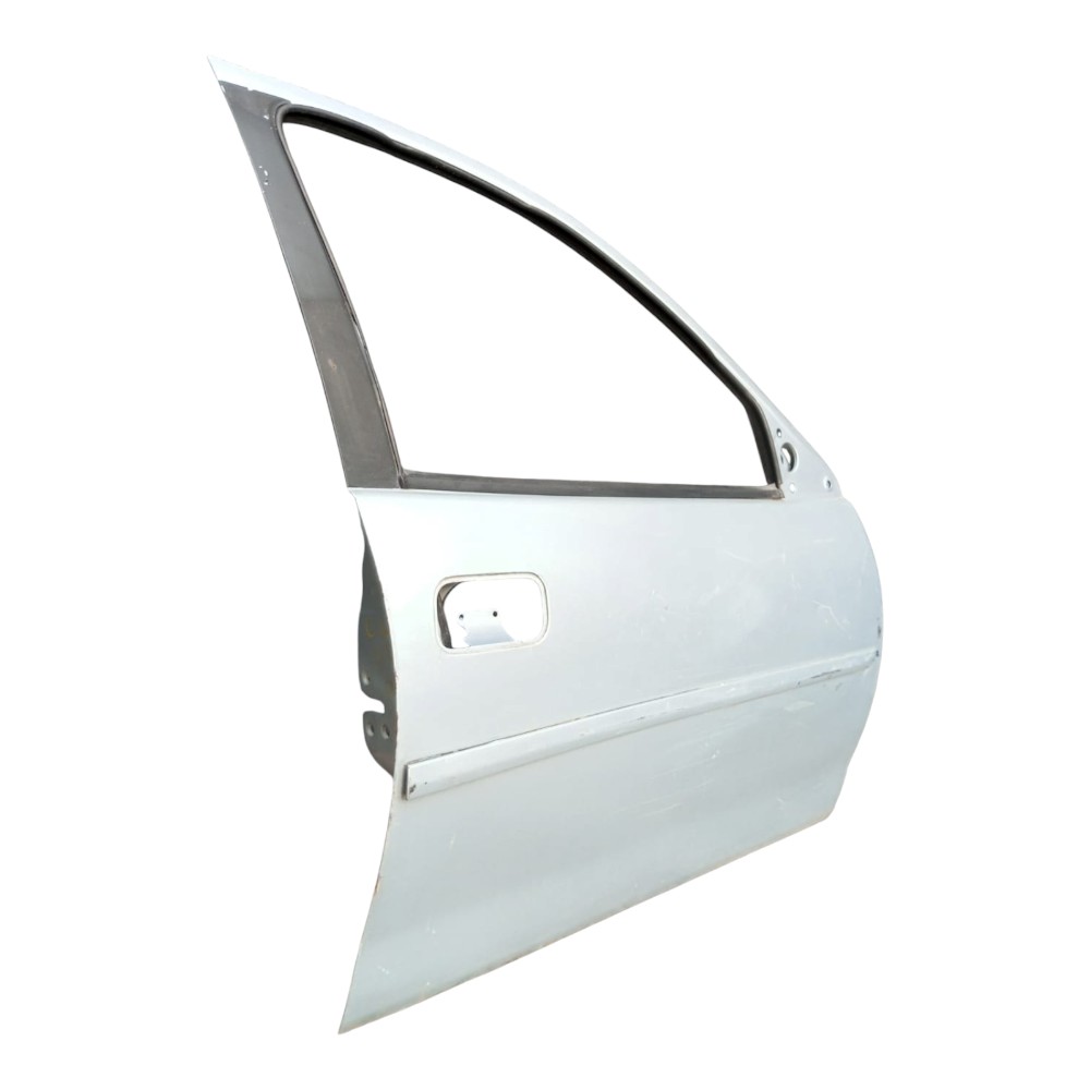 Porta Dianteira Direita Gm Corsa Classic 2003 Á 2010. Dianteira Direita Prata 5