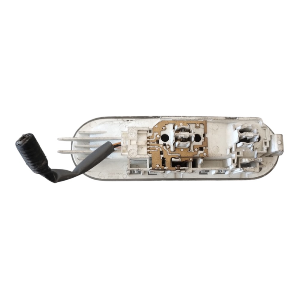 Luz Teto Cortesia Nissan Versa 2013 À 2019 Original. 3