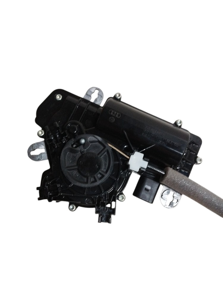 Motor elétrico com trava da porta traseira Audi E-tron 2022 7