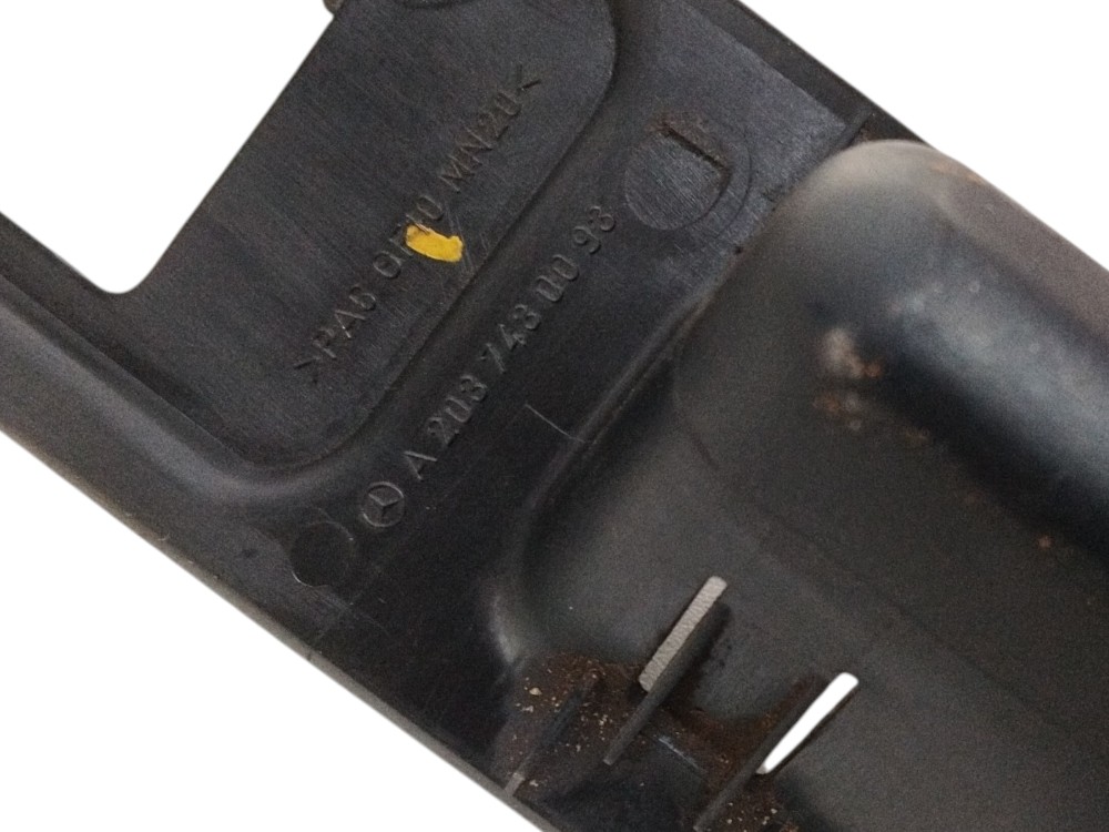 Moldura Fechadura Tampa Traseira Mercedes Classe C 230 2002 6
