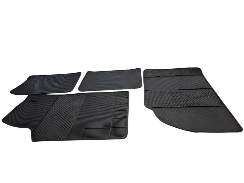 Jogo de tapetes de borracha para carros universal unicol 1