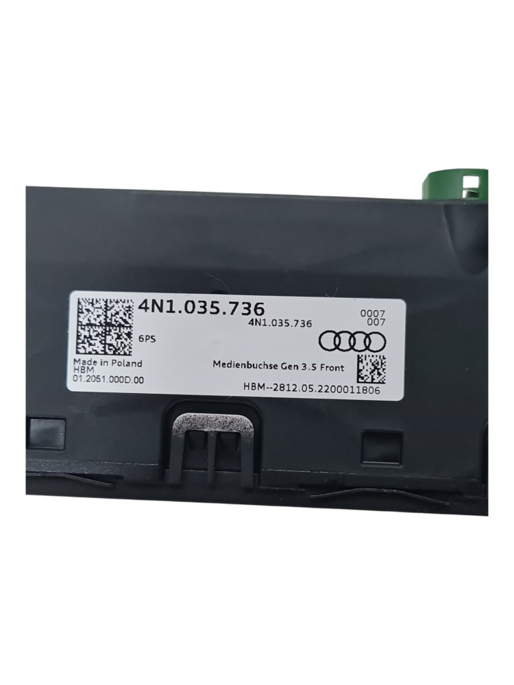 Console central tipo C soquetes duplos audi e tron spb 2022 6