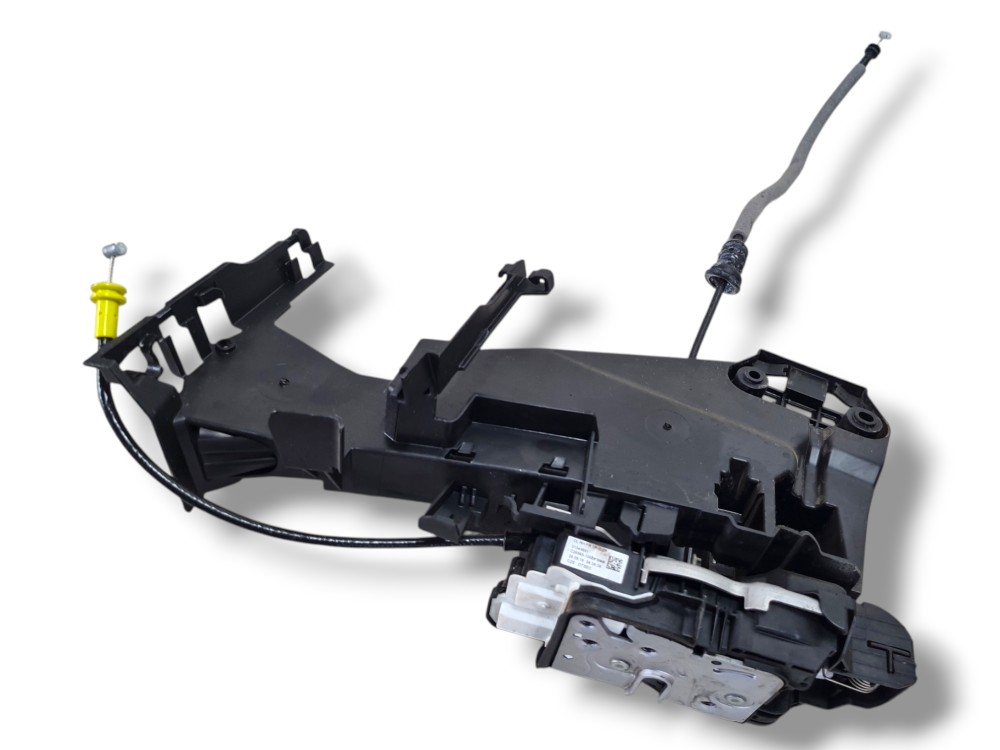 Fechadura porta dianteira direita Volvo XC40 2020 31349891 1