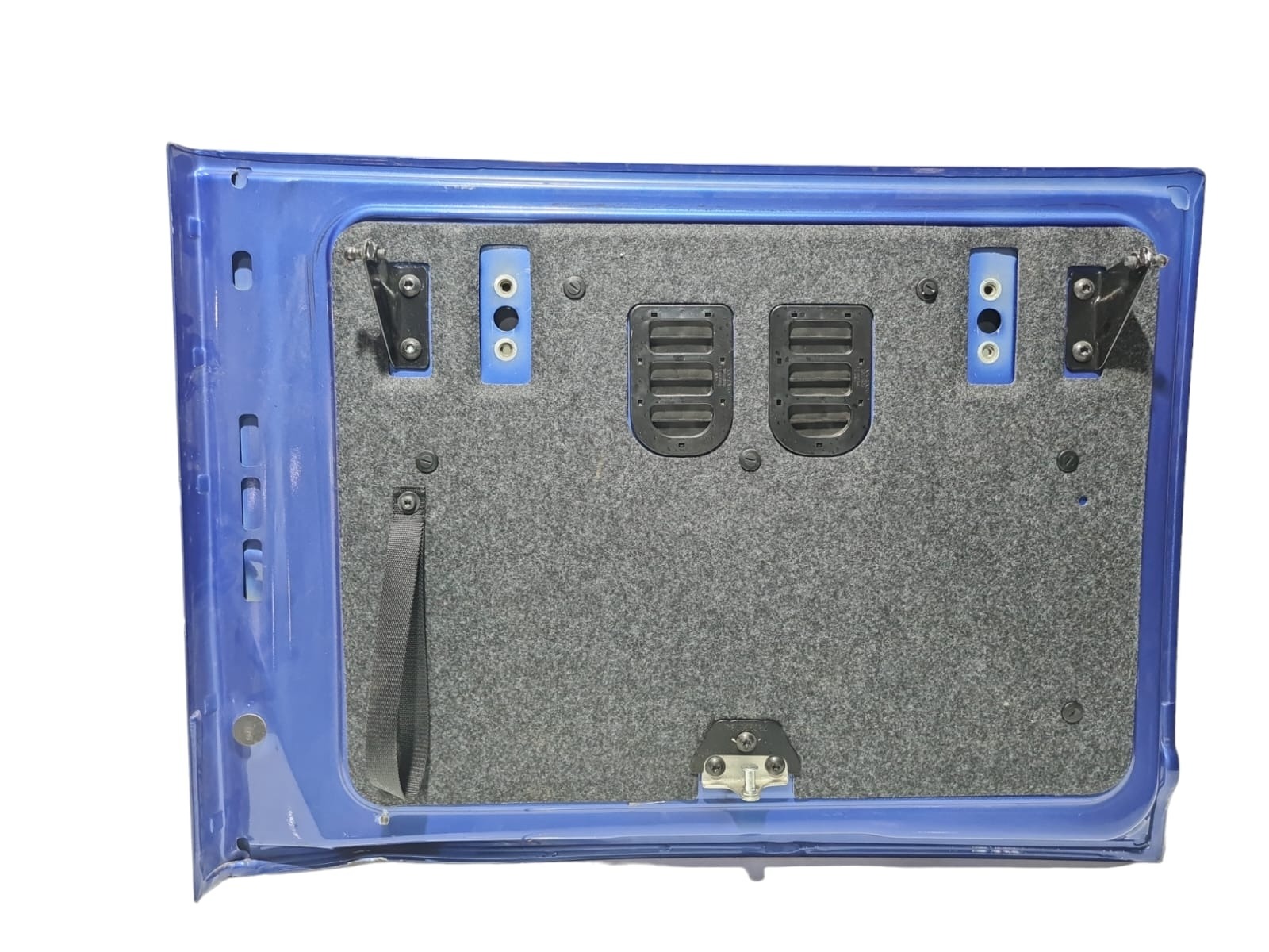 Tampa Maleiro C/ Suportes E Trava Volvo New Fh540 Detalhe 6