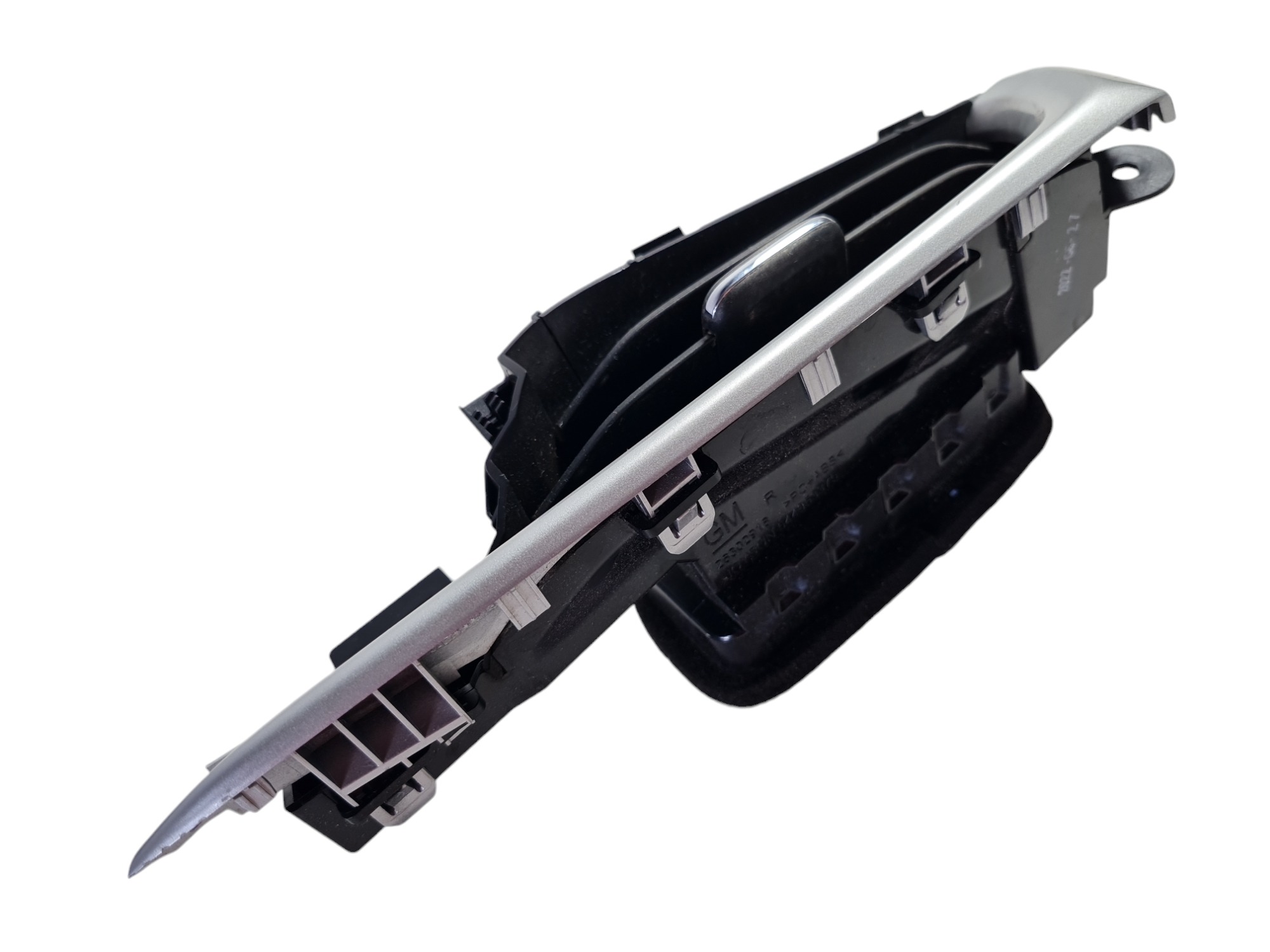Difusor Ar Gm Tracker 2022 Lado Direito 26302918 4