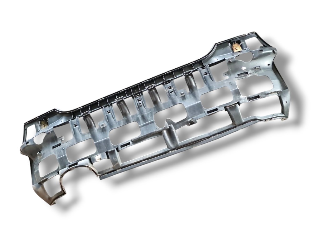 Suporte parachoque traseiro Mercedes Classe C 230 2002 1