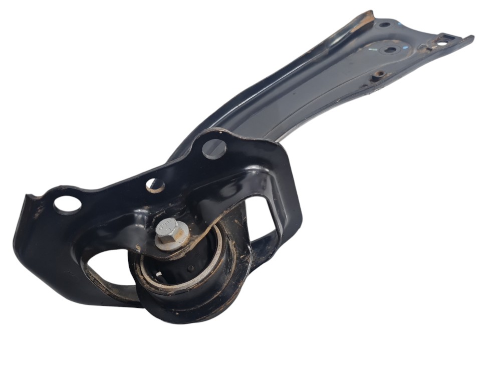 Braço facão esquerdo suspensão traseira Chery Tiggo 8 2022 5