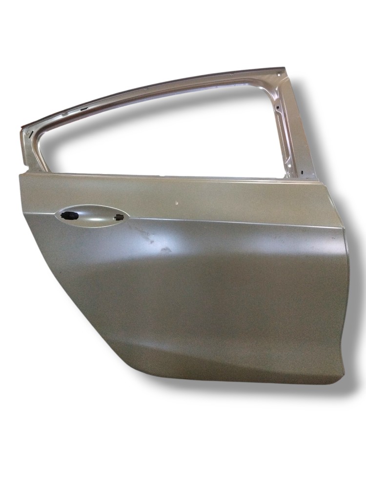 Porta Traseira Direita Chevrolet Cruze 2016 A 2023 Original Traseira Direito