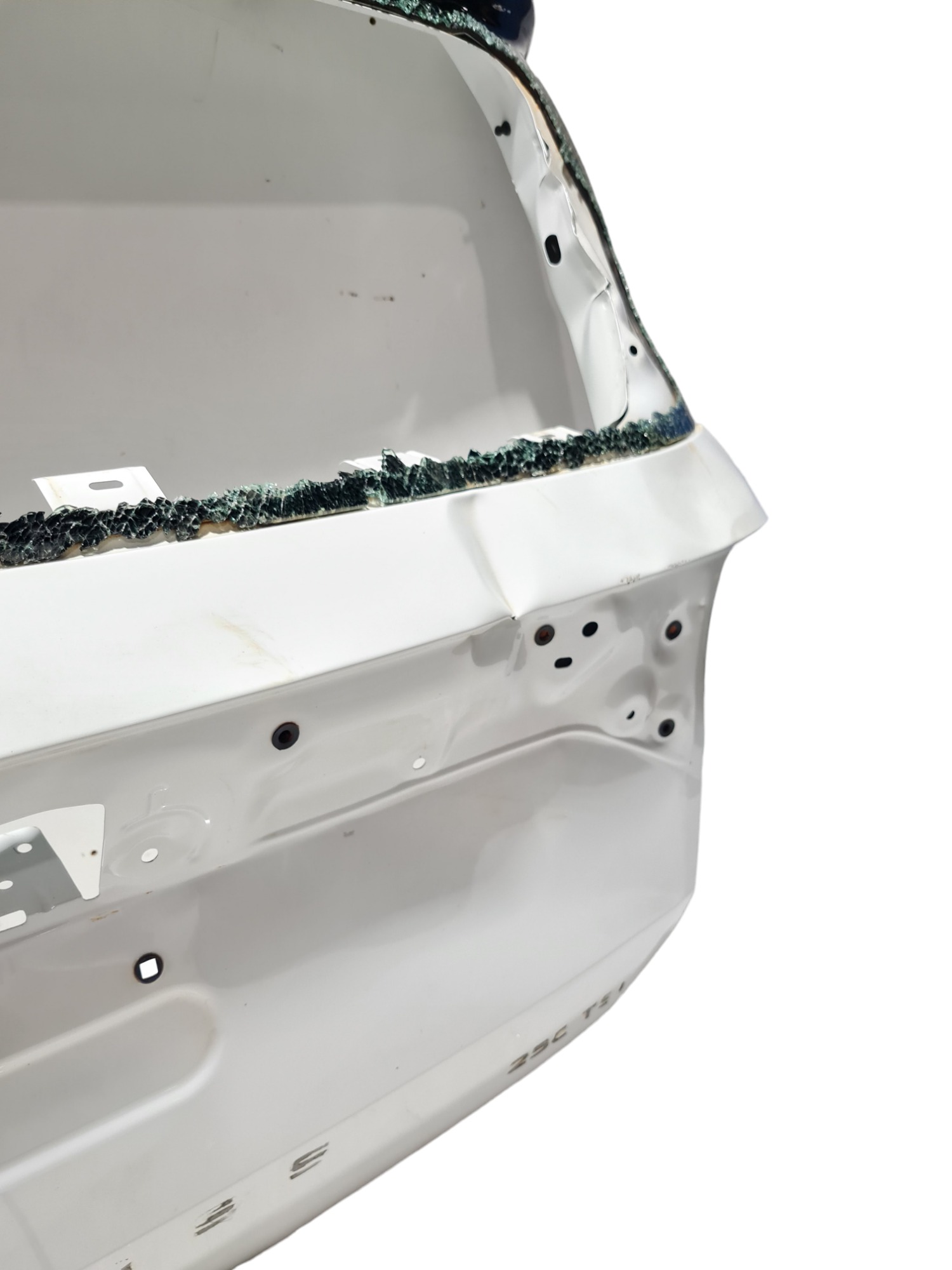 Tampa Porta Malas Vw Tcross Highline 2021 Com Detalhe Branco 4