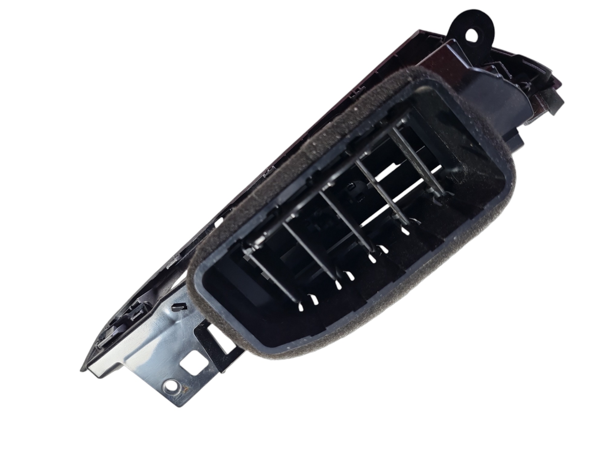 Difusor Ar Gm Tracker 2022 Lado Direito 26302918 6