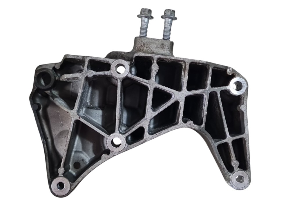 Suporte Alternador Volvo Xc 40 2020 31670108 Original 4