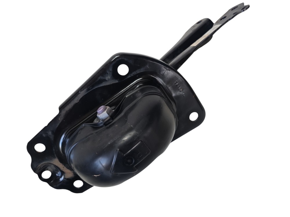 Braço facão traseira direito Toyota Corolla GRS 2024 3