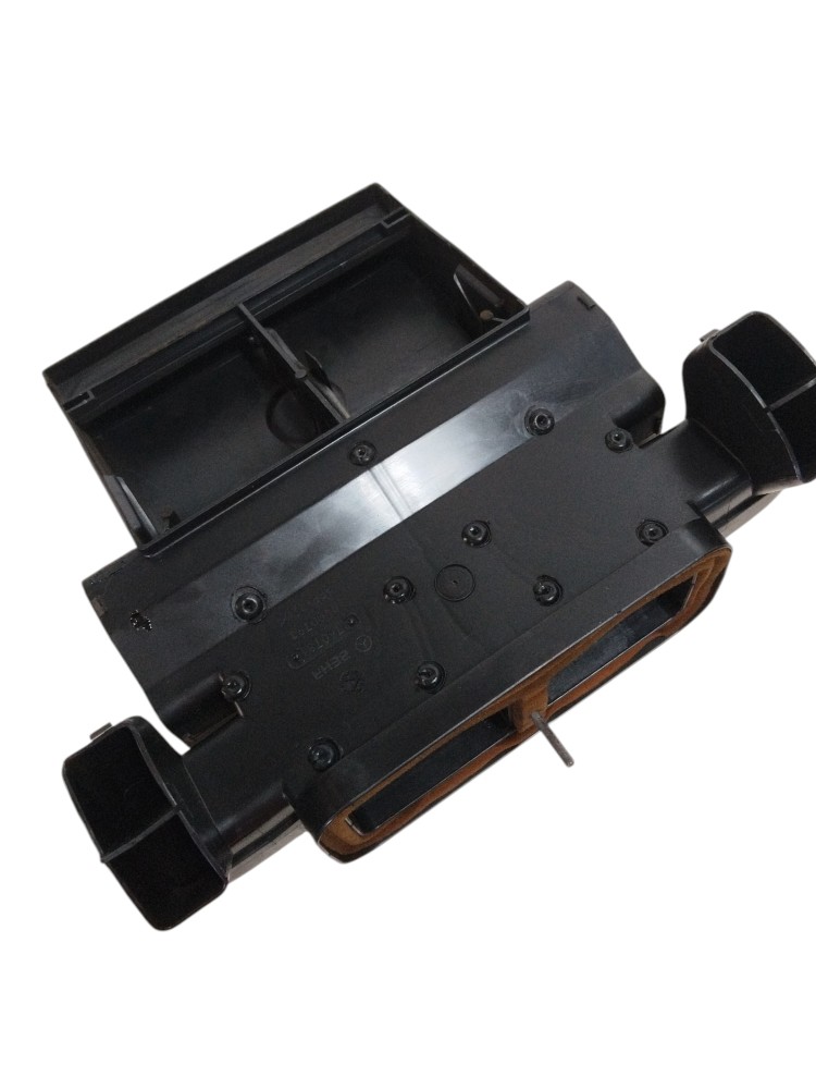 Distribuidor De Ar Para Compartimentos MB Classe C230 2002 4